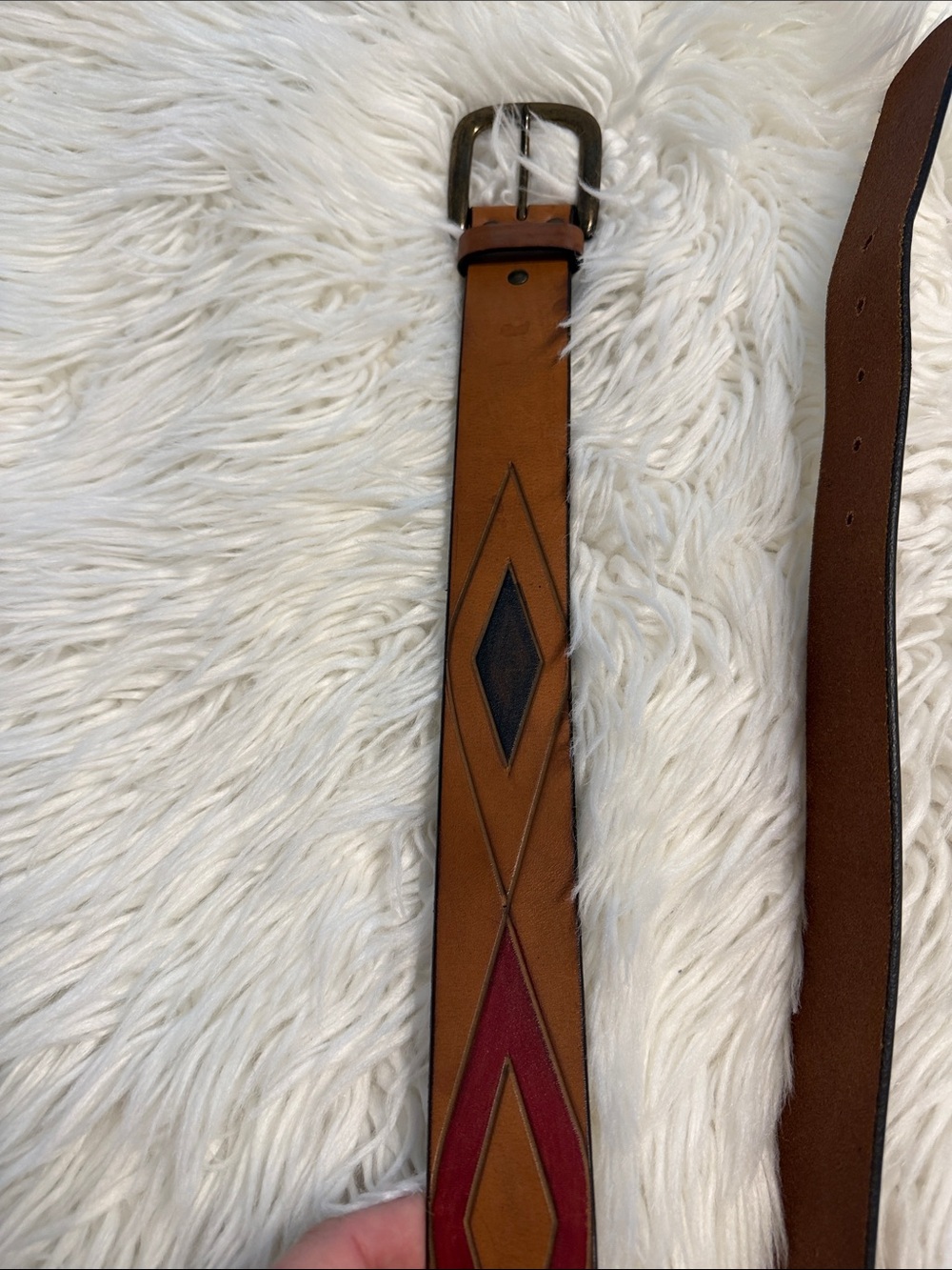 GAP Brown Leather Men’s Belt with Red & Black Inlay size M length 40”